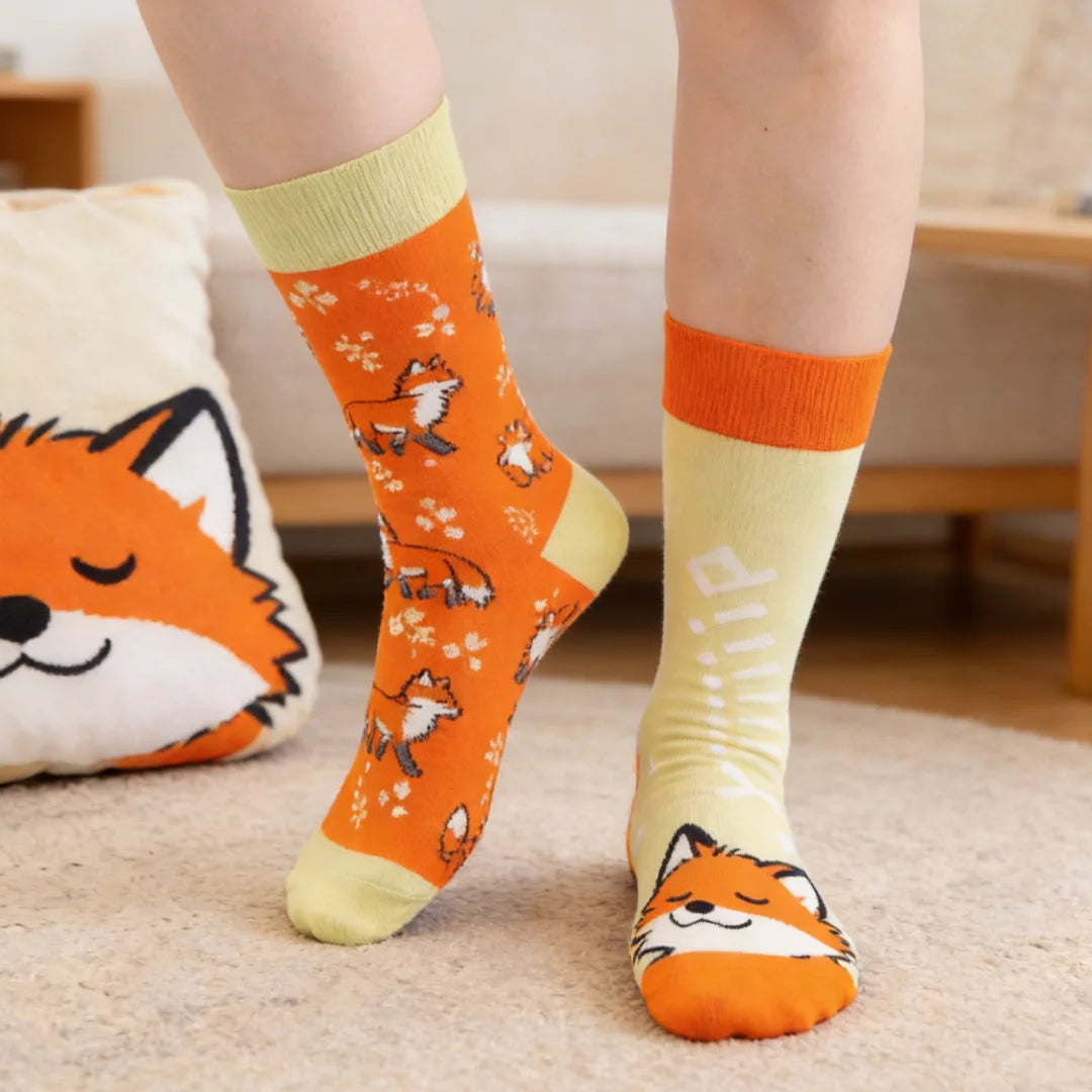 Cotton Blend Fox Pattern Casual Mid Tube Socks