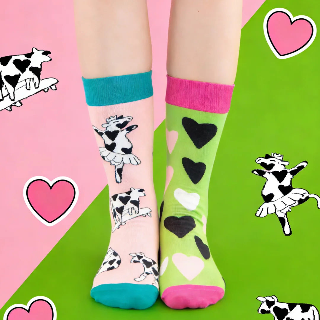 Cotton Blend Dancing Cow Print Casual Socks - 2