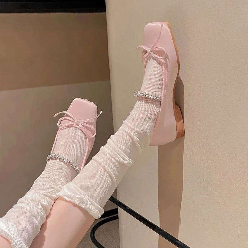 Polyester Blend Mid Tube Casual Socks for Women