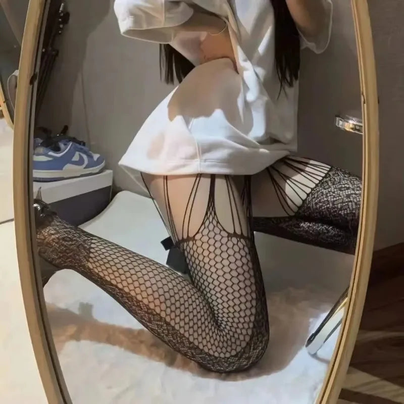 Nylon Striped Suspender Stockings for Women - 4