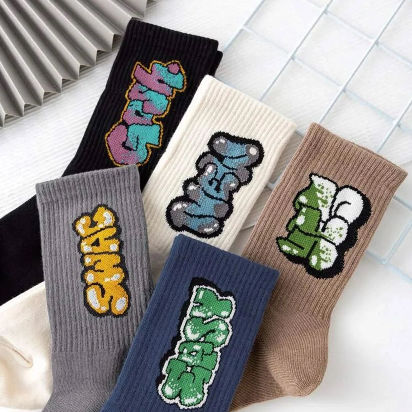 Polyester Elastane Crew Socks Graffiti Pattern Men - 3