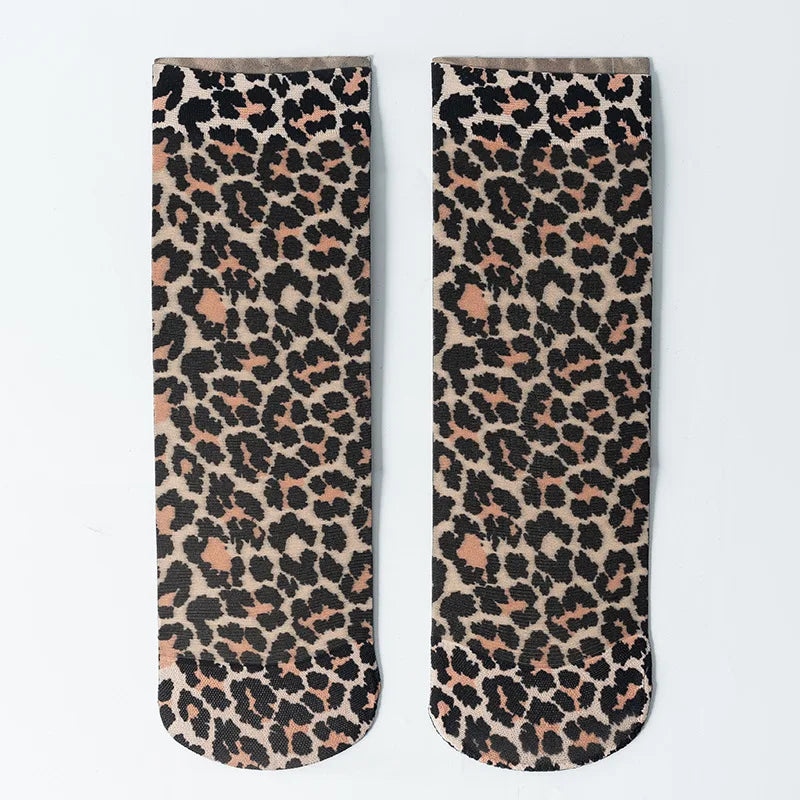 4 Pairs Womens Nylon Elastane Leopard Print Casual Socks