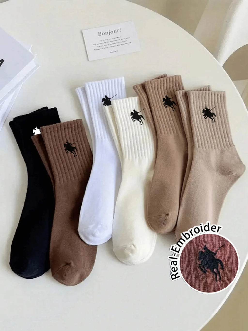 Polyester Elastane Crew Socks Embroidered Casual Socks