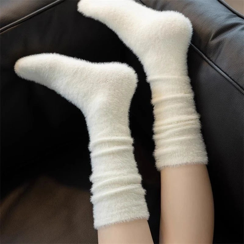 Polyester Elastane Warm Fuzzy Mid Tube Socks