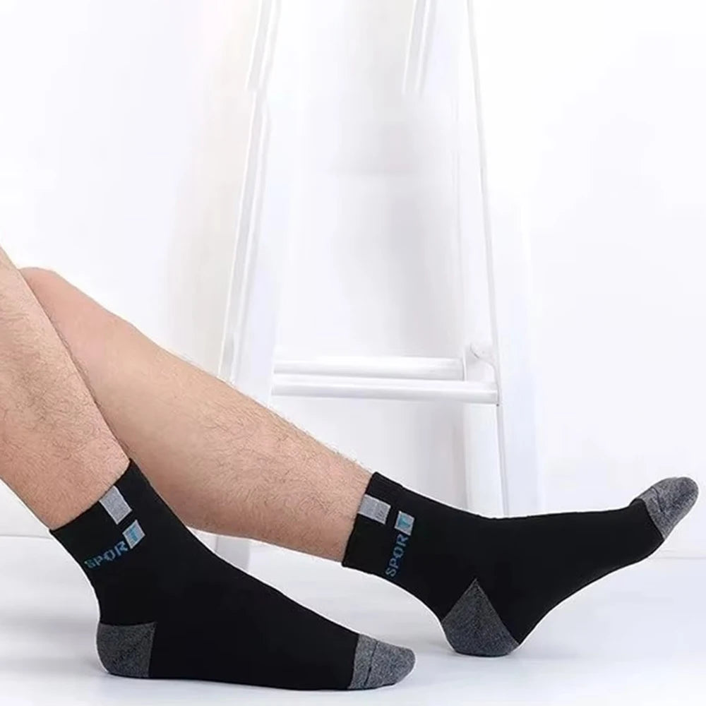 Polyester Elastane Blend Crew Socks Breathable Casual Footwear