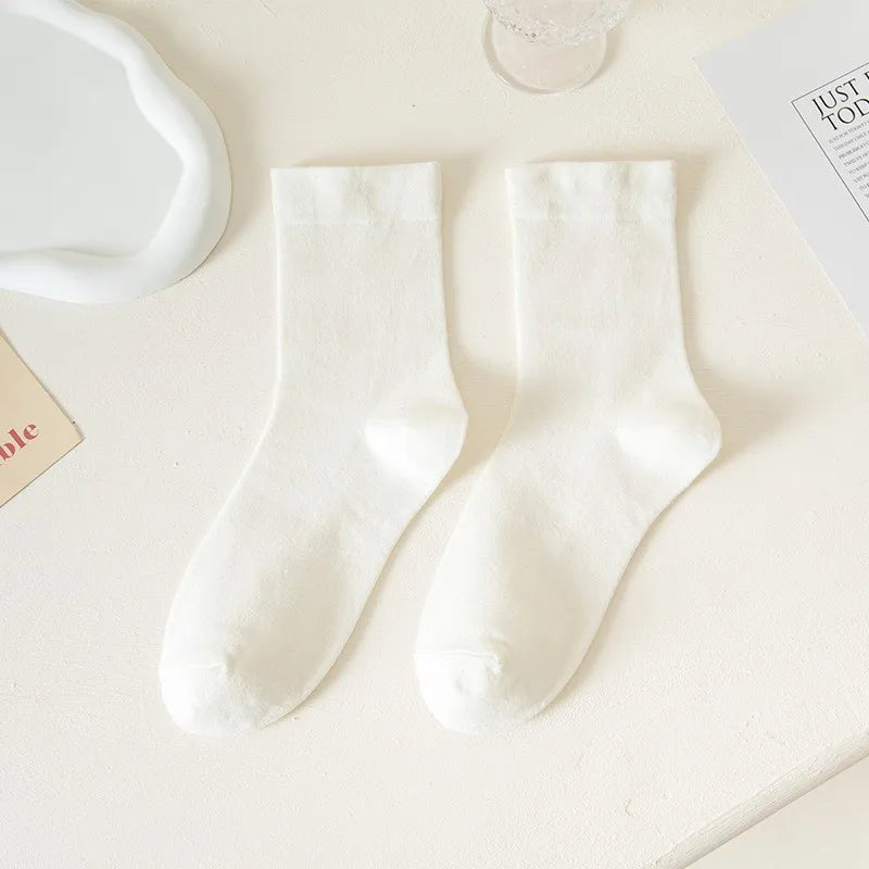 Polyester Blend Middle Tube Casual Socks