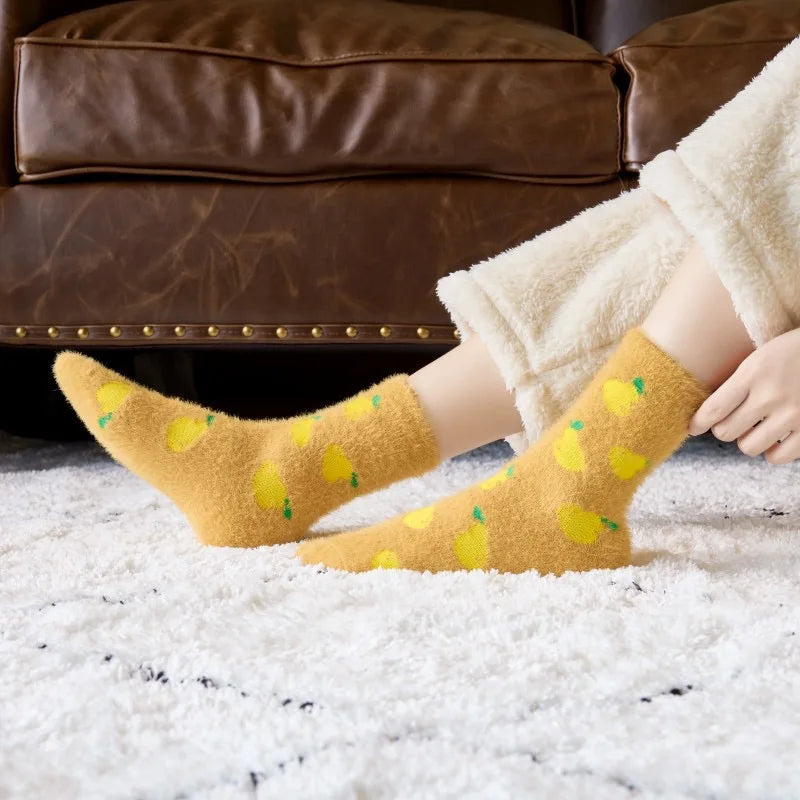 Polyester Blend Pear Print Mid Tube Winter Socks - 6
