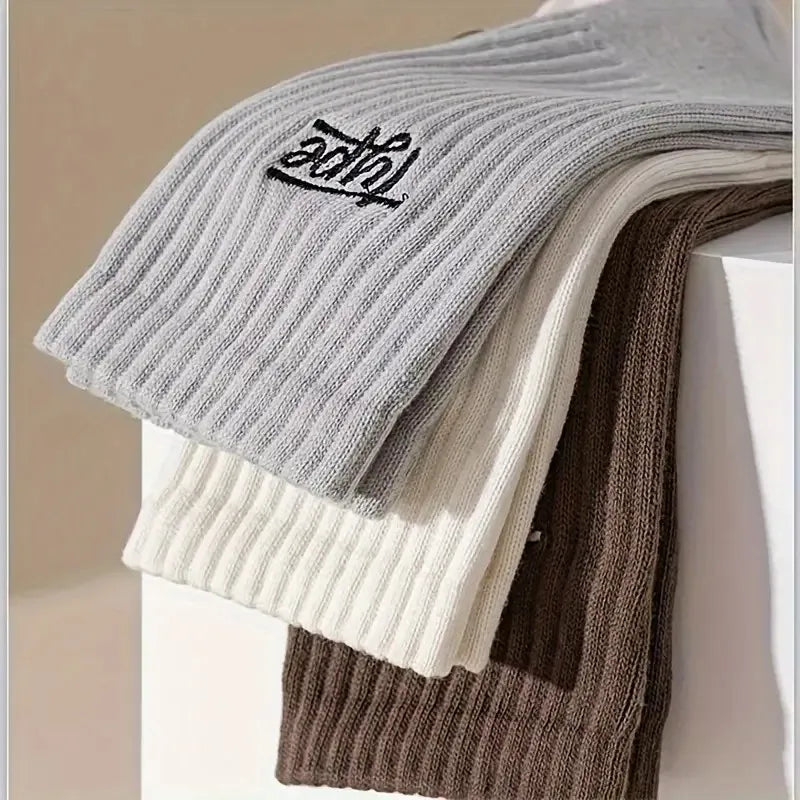 Polyester Elastane Blend Crew Socks Breathable Sweat Absorbing
