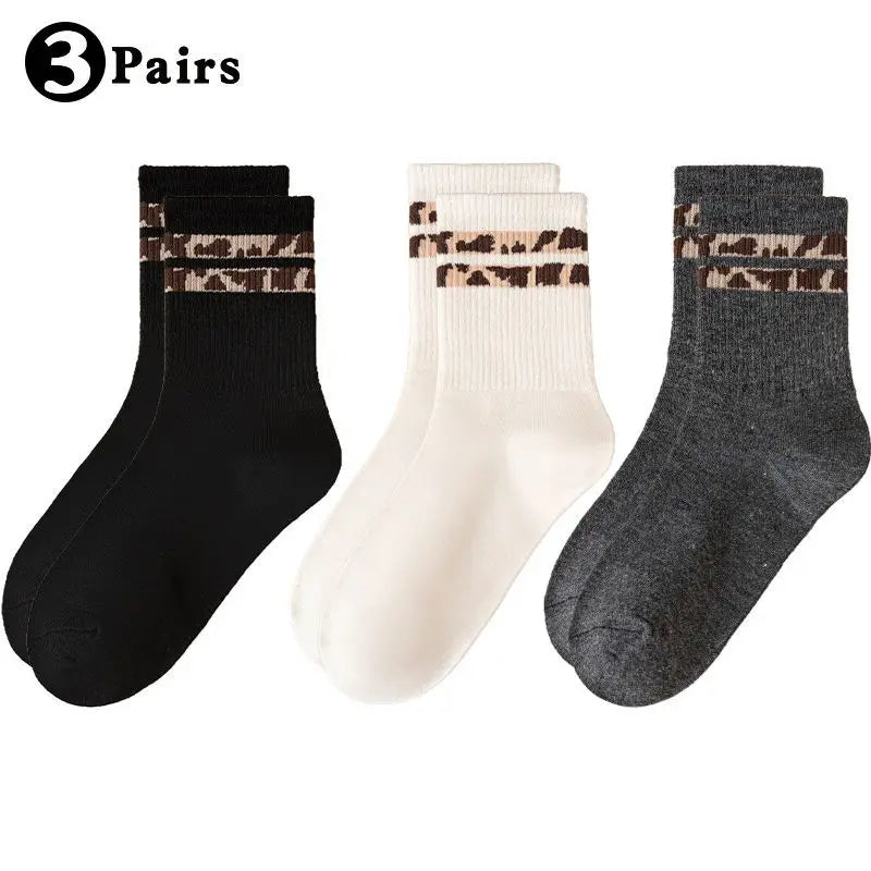 Polyester Leopard Print Mid Calf Casual Socks