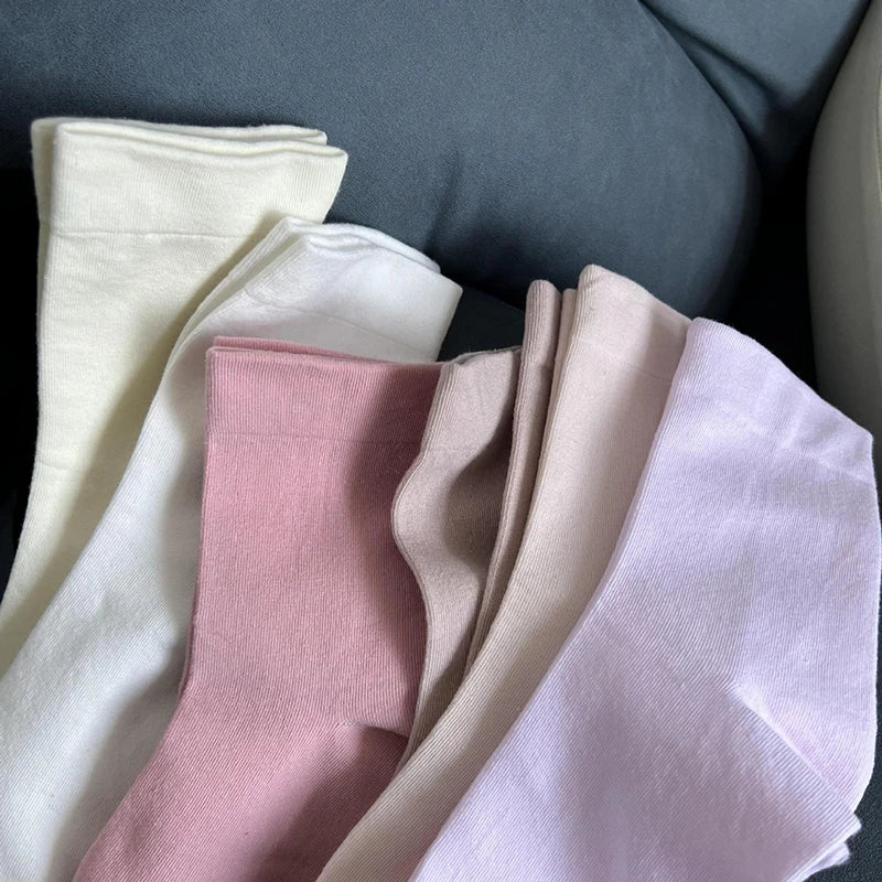 Polyester Blend Middle Tube Casual Socks