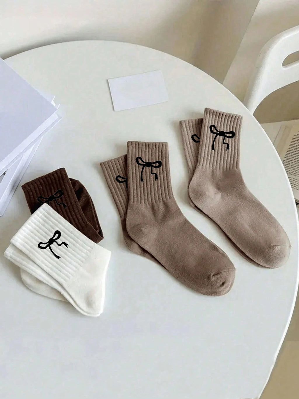 Polyester Elastane Blend Crew Socks Bow Pattern Unisex Footwear