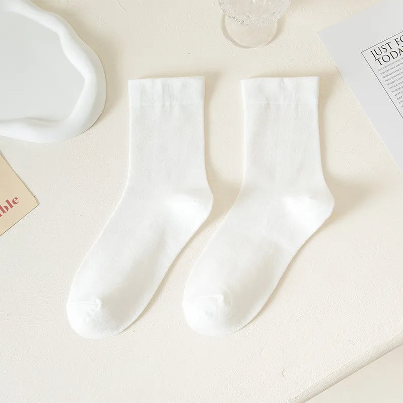 Polyester Blend Middle Tube Casual Socks