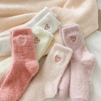 Polyester Elastane Plush Heart Print Mid Tube Socks