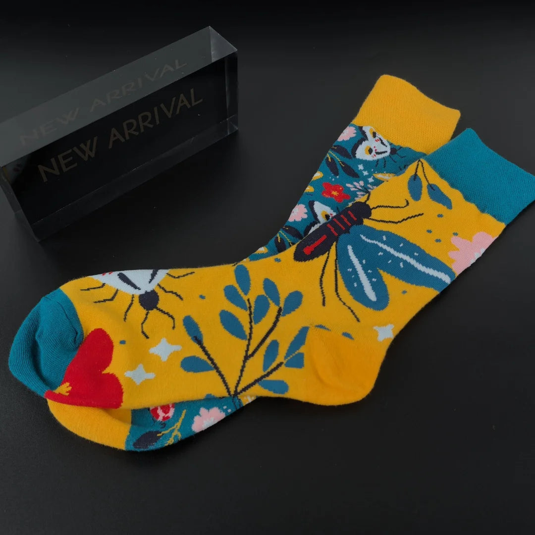 Cotton Blend Floral Butterfly Pattern Asymmetrical Socks