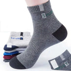 Polyester Elastane Blend Crew Socks Breathable Casual Footwear