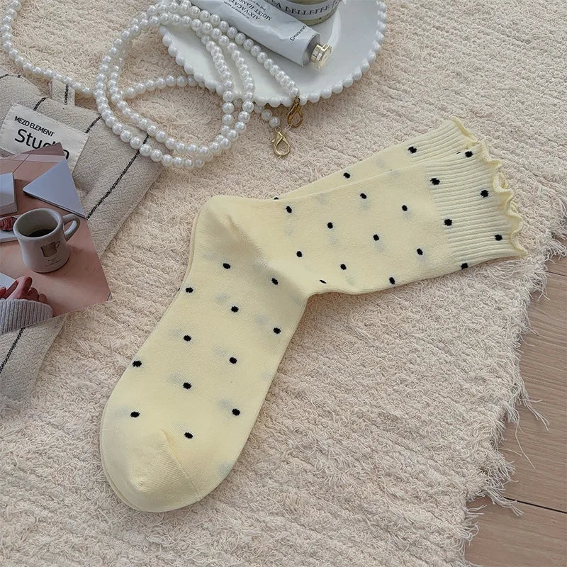 Polyester Spandex Polka Dot Mid Tube Casual Socks