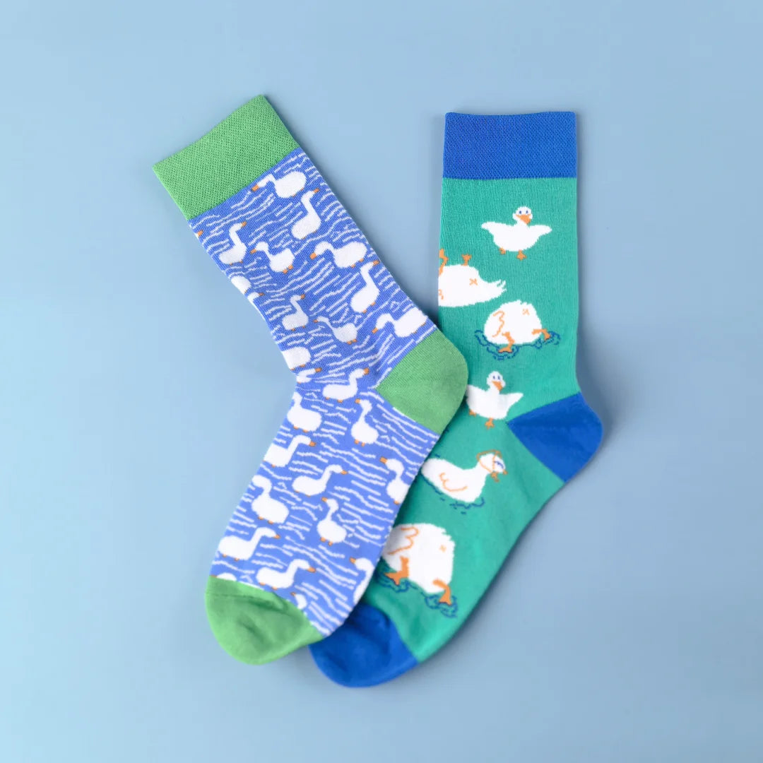 Cotton Blend Mid Calf Duck Pattern Casual Socks - 3
