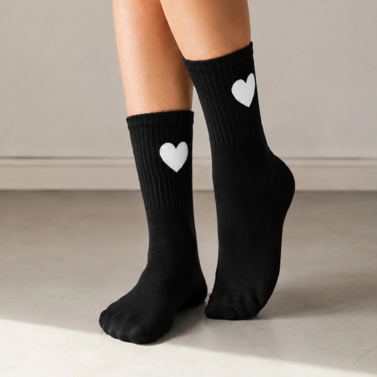 Polyester Elastane Mid Calf Heart Pattern Socks - 2