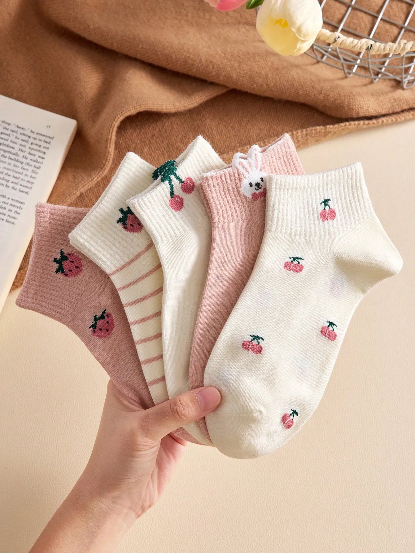 5 Pairs Polyester Elastane Knit Low Tube Women Casual Socks - 1
