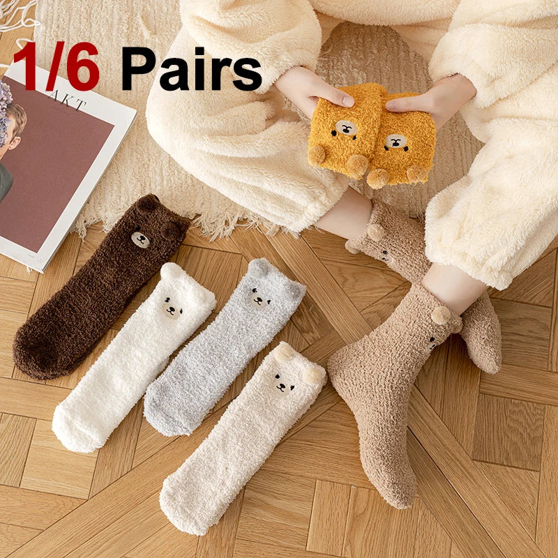 Polyester Blend Bear Cartoon Pattern Mid Tube Casual Socks