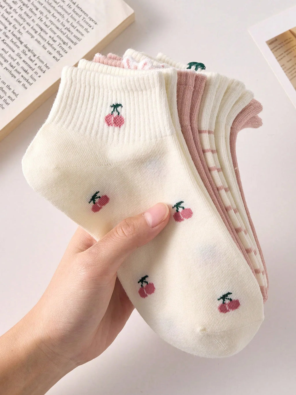 5 Pairs Polyester Elastane Knit Low Tube Women Casual Socks
