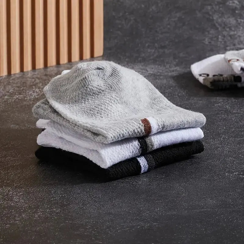 Polyester Blend Low Cut Casual Sports Socks - 17