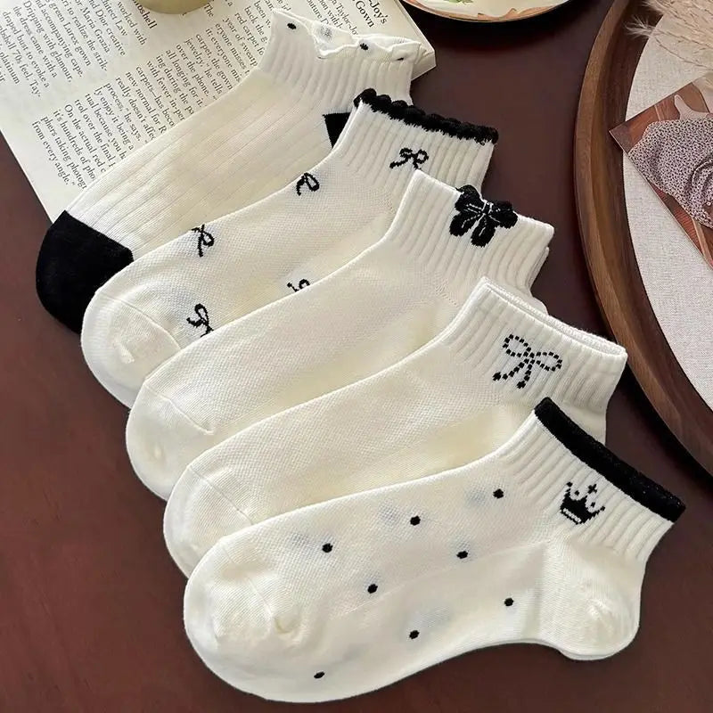 Polyester Elastane Blend Butterfly Print Women Casual Socks - 6
