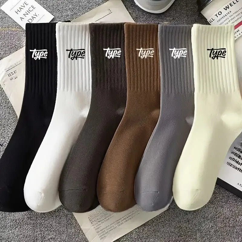 Polyester Elastane Blend Crew Socks Breathable Sweat Absorbing