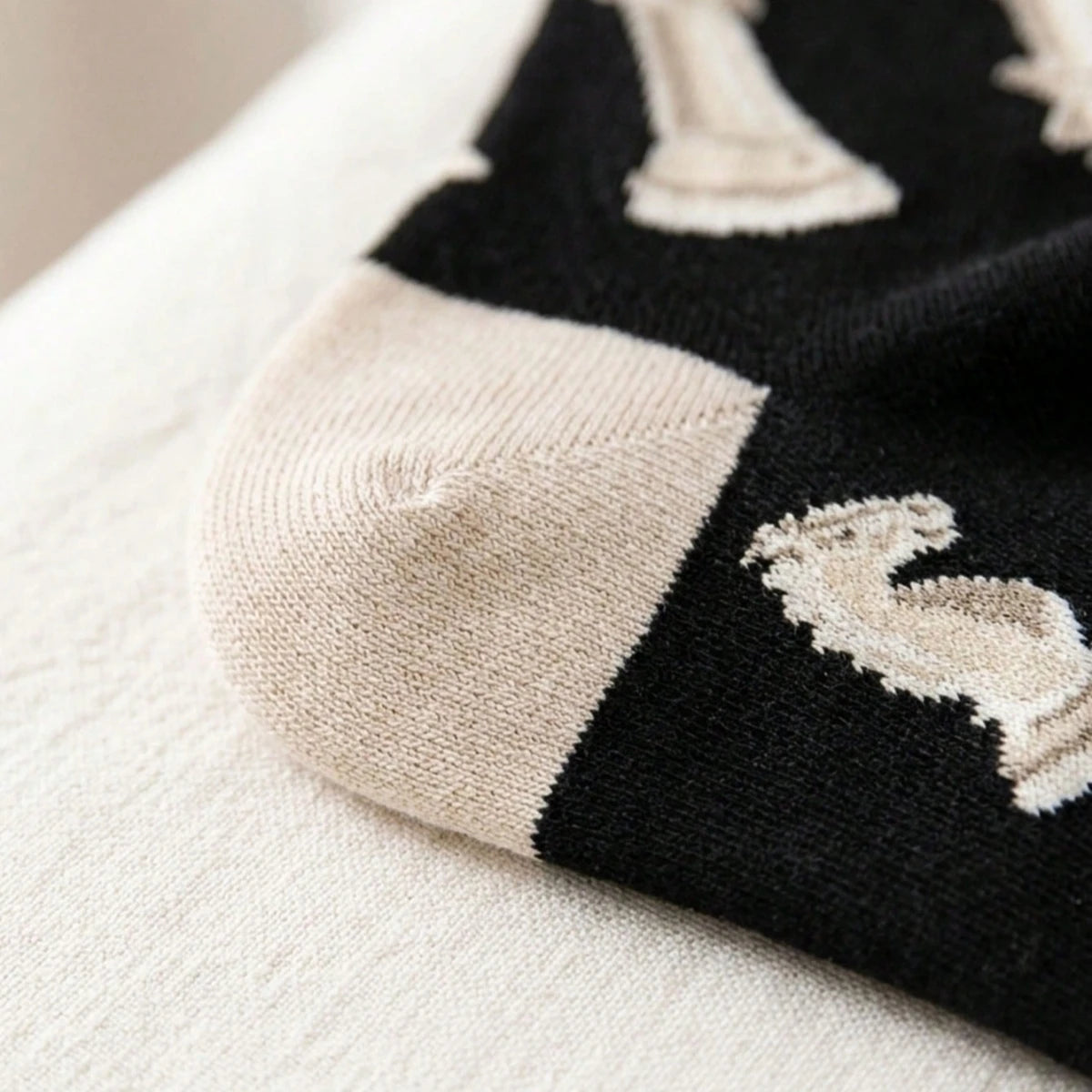 Unisex Polyester Elastane Chess Pattern Crew Socks