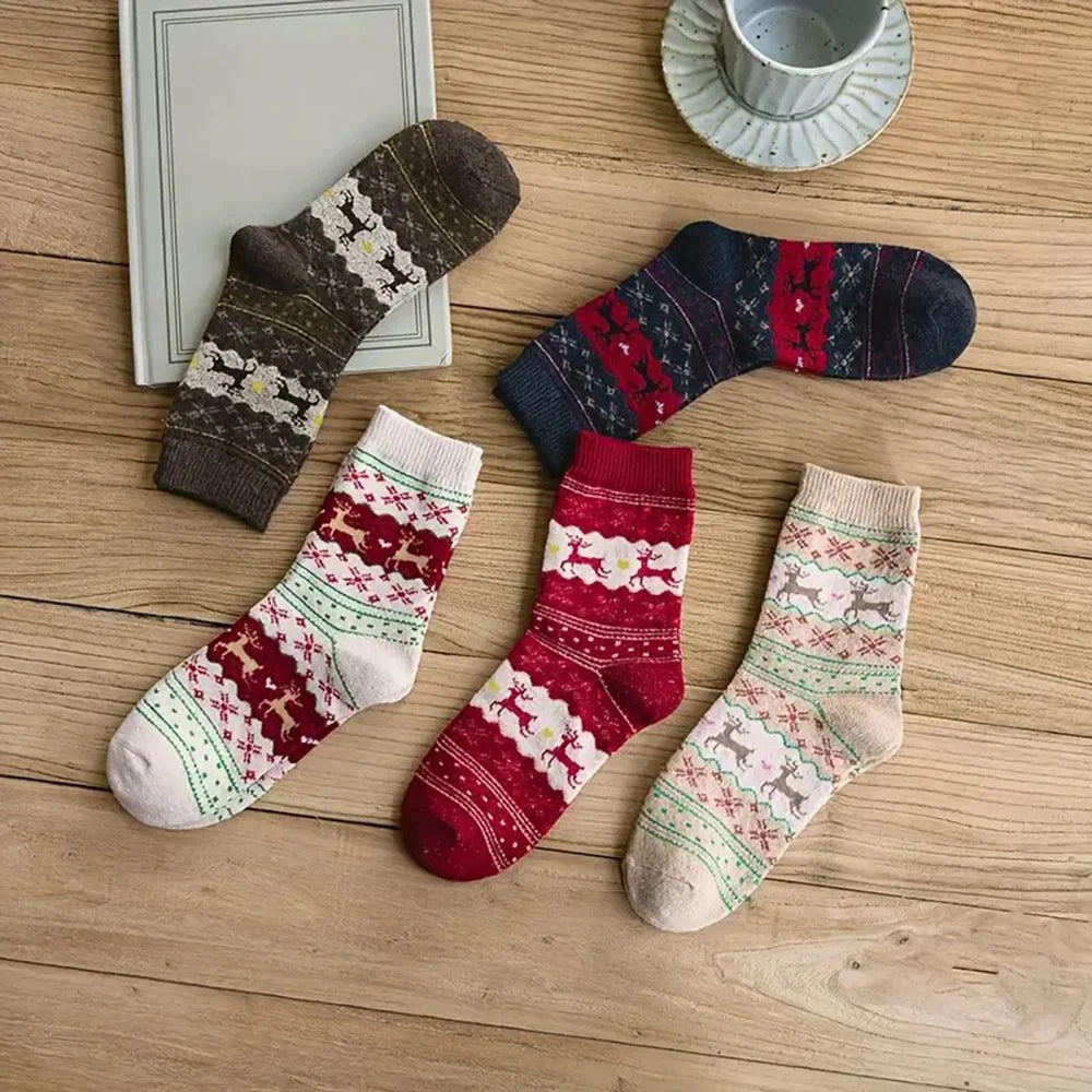 Polyester Elastane Blend Printed Mid Tube Winter Socks - 9
