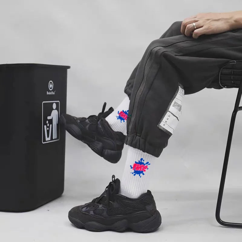 Polyester Elastane Crew Socks Graffiti Pattern Casual Footwear - 5