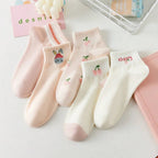 Polyester Elastane Women Low Cut Cartoon Pattern Ankle Socks
