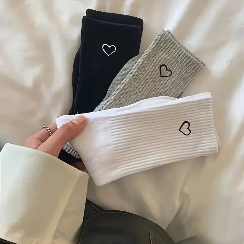 Polyester Spandex Heart Pattern Mid Tube Casual Socks