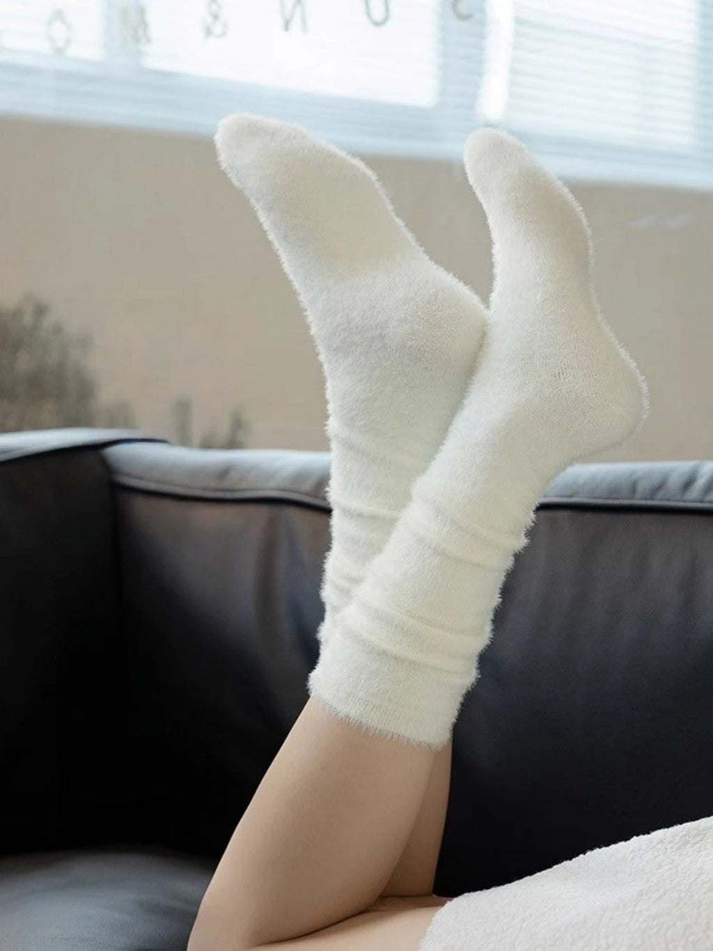 Polyester Elastane Warm Fuzzy Mid Tube Socks