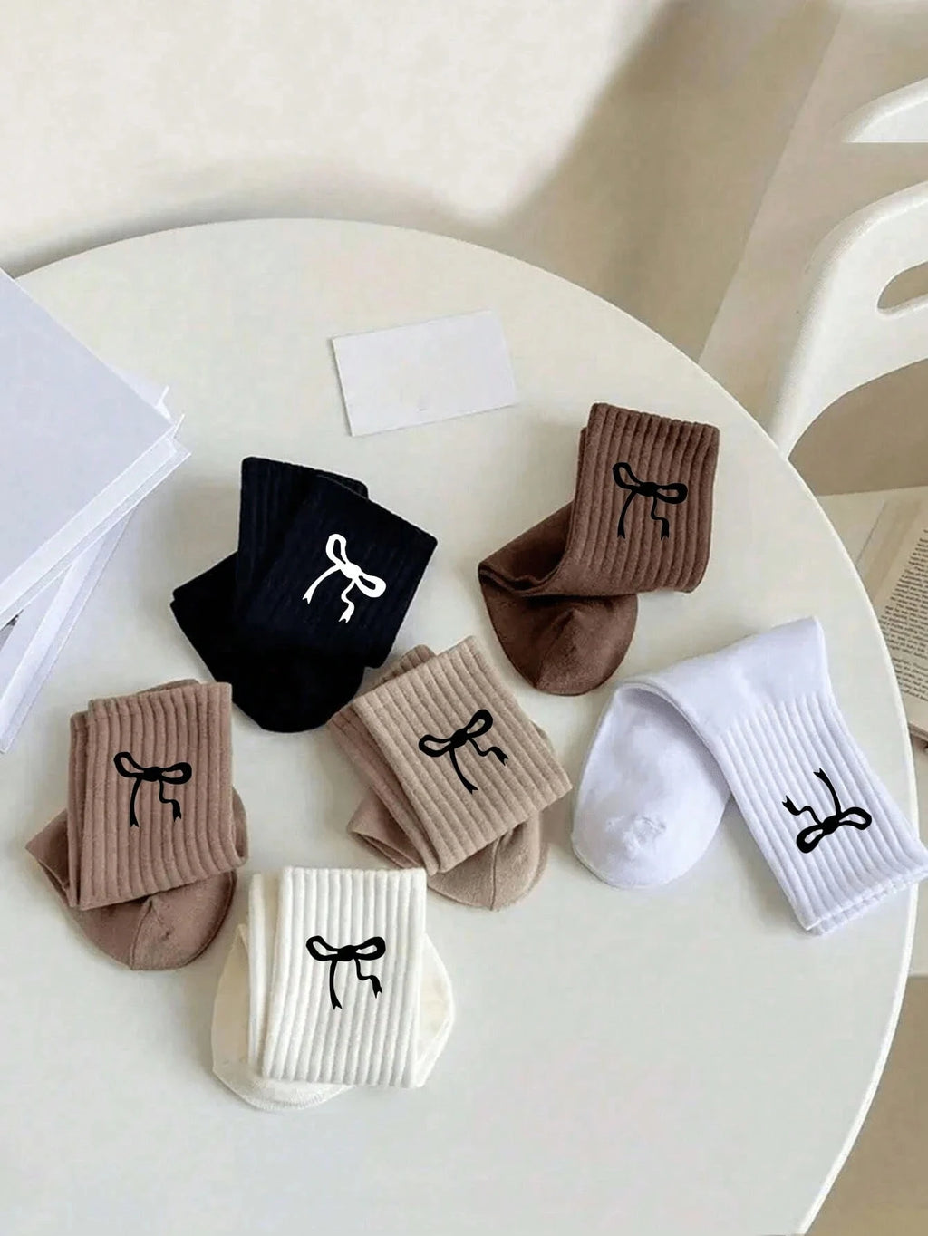 Polyester Elastane Blend Crew Socks Bow Pattern Unisex Footwear