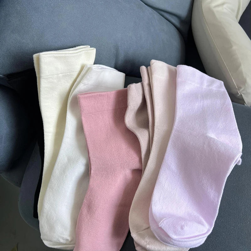 Polyester Blend Middle Tube Casual Socks