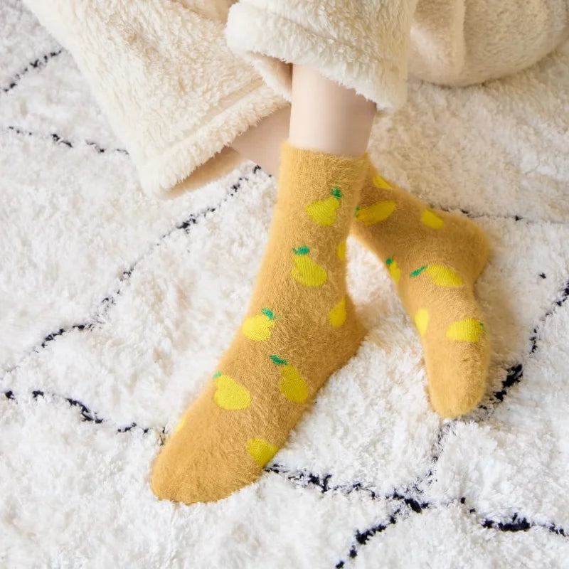 Polyester Blend Pear Print Mid Tube Winter Socks