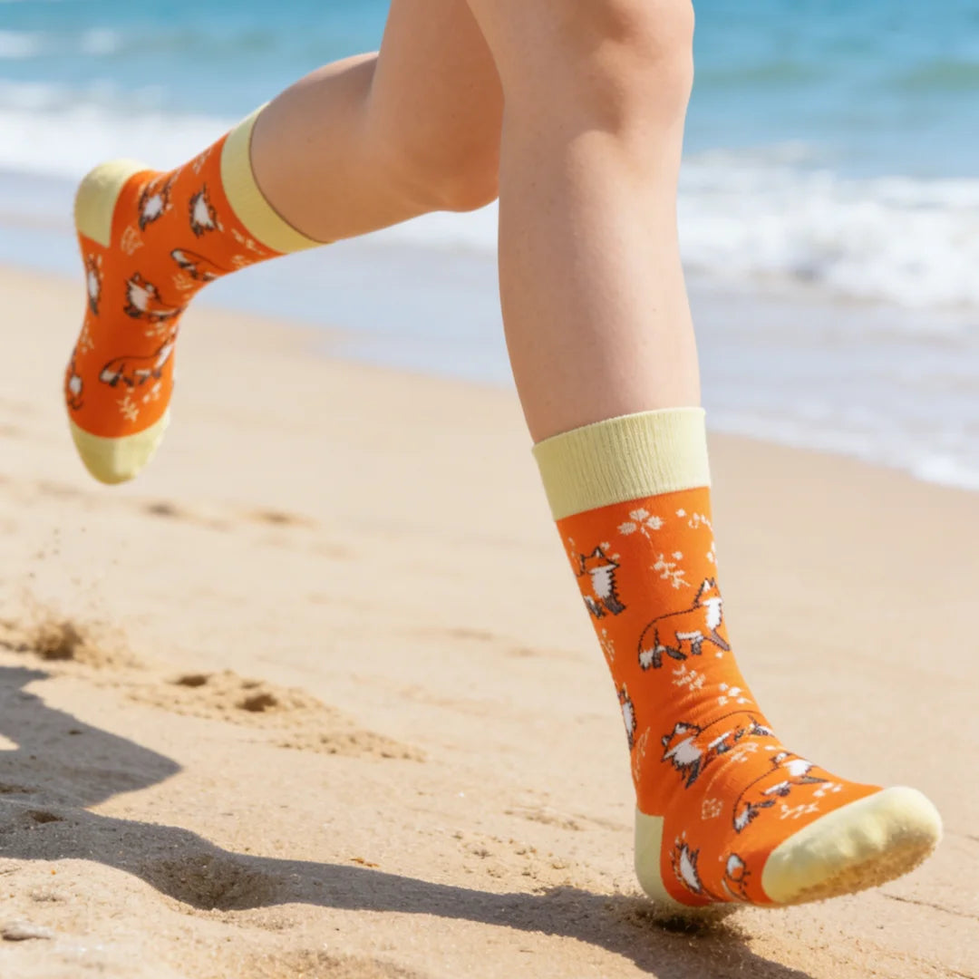 Cotton Blend Mid Calf Fox Pattern Casual Socks