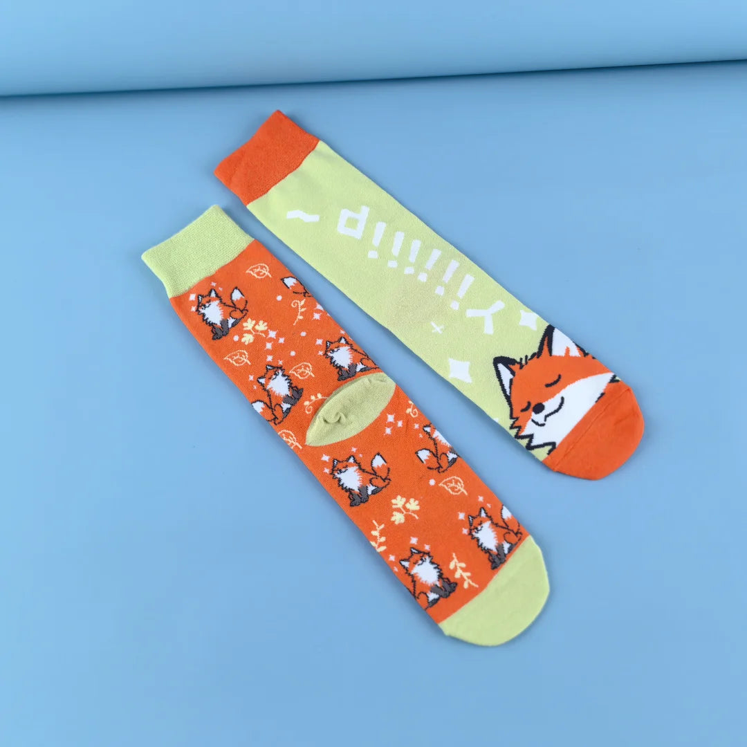 Cotton Blend Fox Pattern Mid Calf Socks