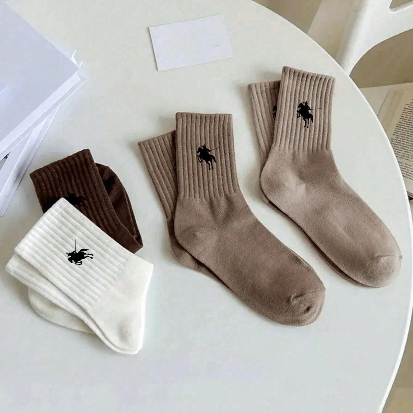 Polyester Elastane Crew Socks Embroidered Casual Socks - 4