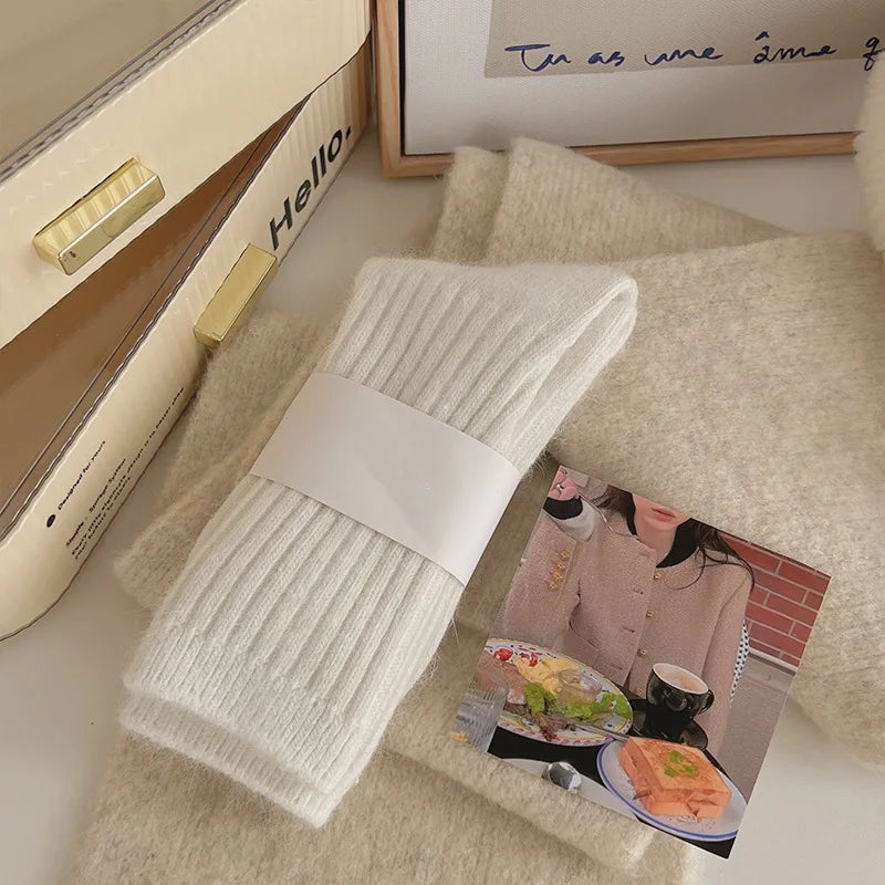 Polyester Elastane Warm Winter Mid Tube Socks