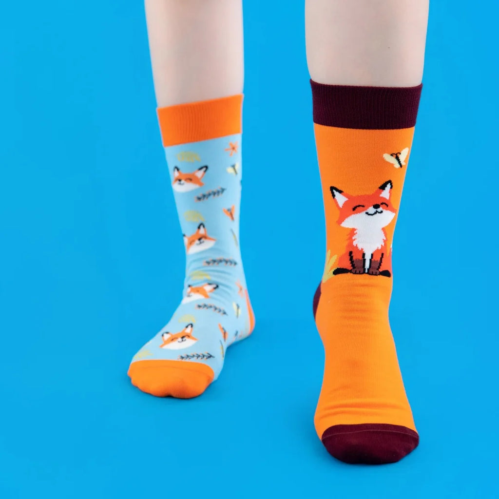 Cotton Blend Fox Pattern Mid Calf Unisex Socks