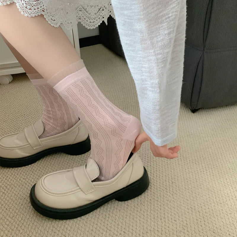 4 Pairs Polyester Elastane Lace Edge Mid Tube Socks