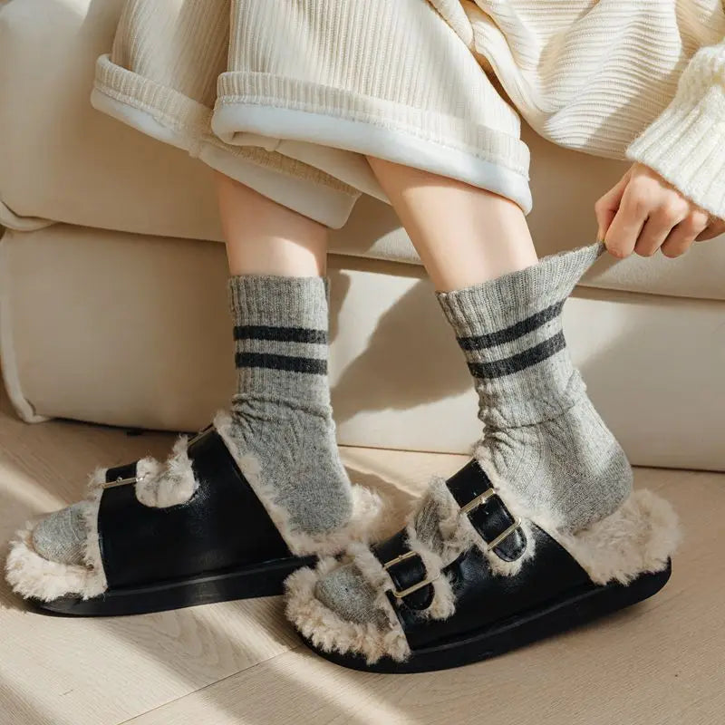 Polyester Elastane Striped Mid Tube Socks