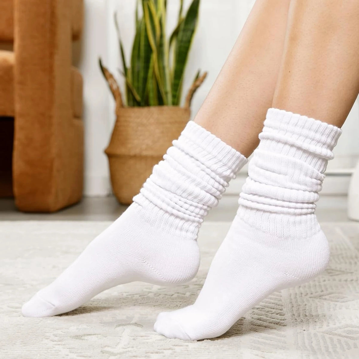 Polyester Elastane Knit Slouch Crew Socks