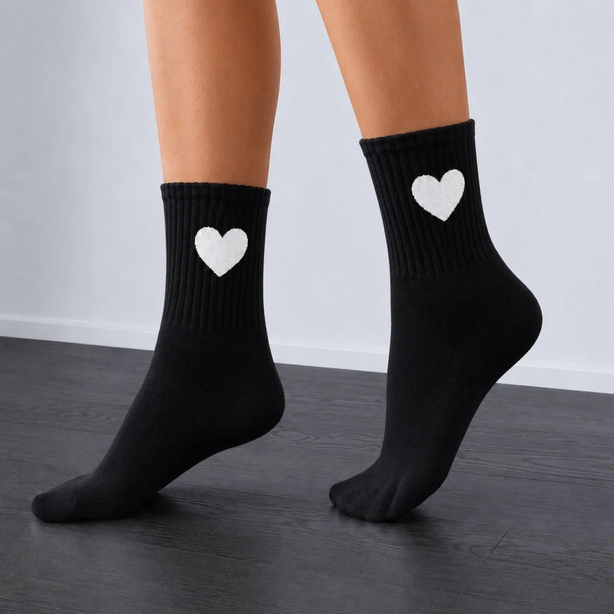 Polyester Elastane Mid Calf Heart Pattern Socks