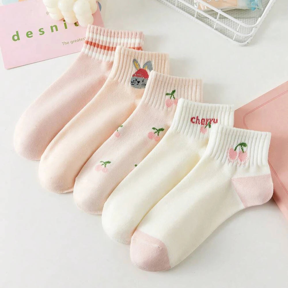 Polyester Elastane Women Low Cut Cartoon Pattern Ankle Socks