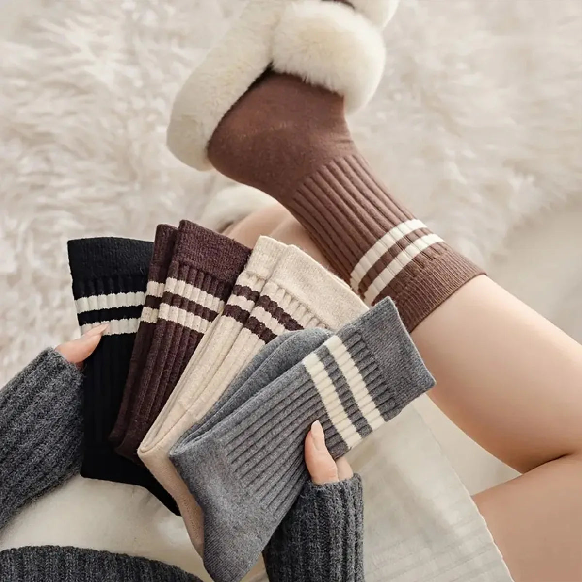 Polyester Elastane Striped Mid Tube Casual Socks