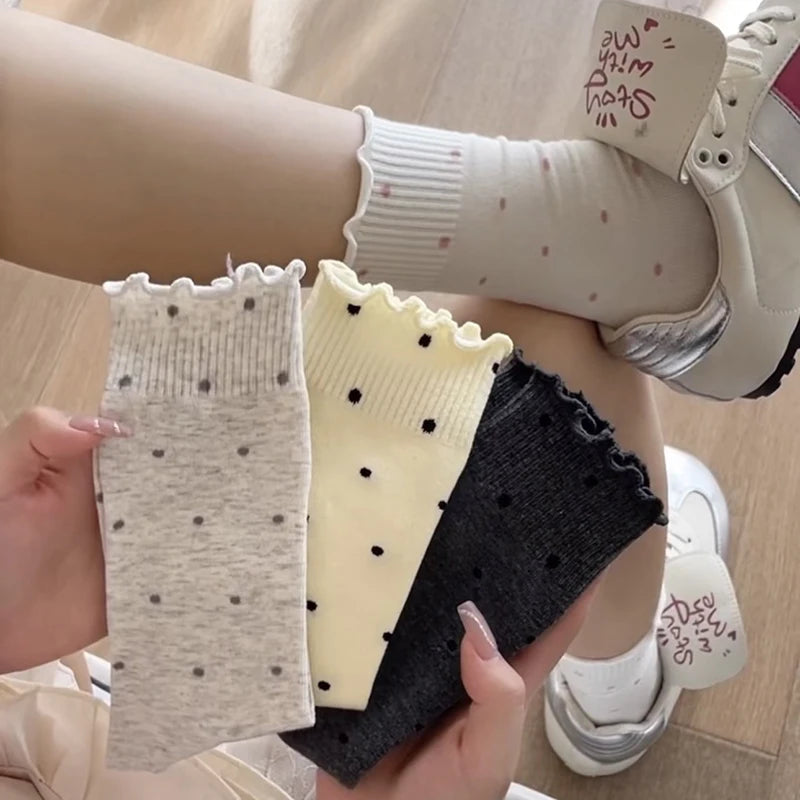 Polyester Spandex Polka Dot Mid Tube Casual Socks