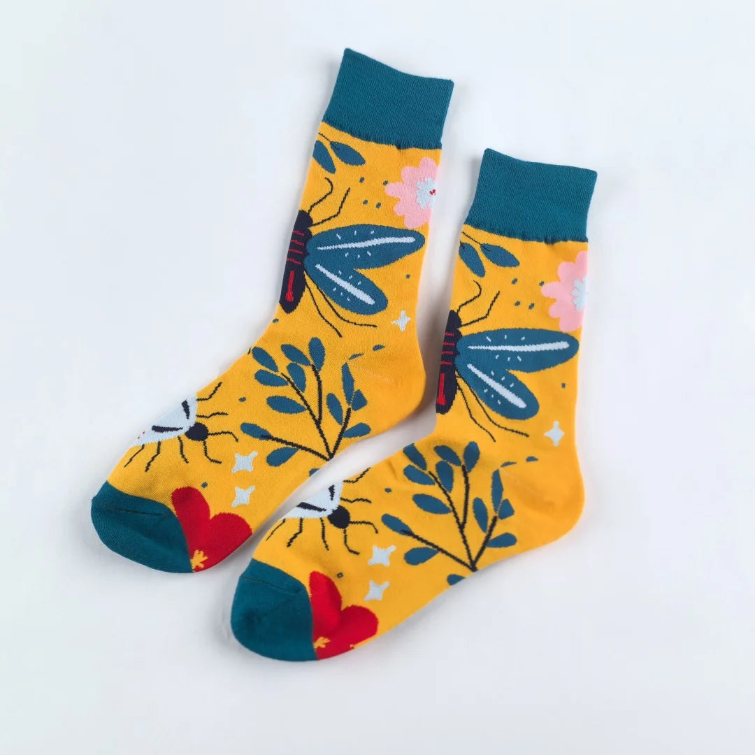 Cotton Blend Dragonfly Pattern Crew Socks - 6